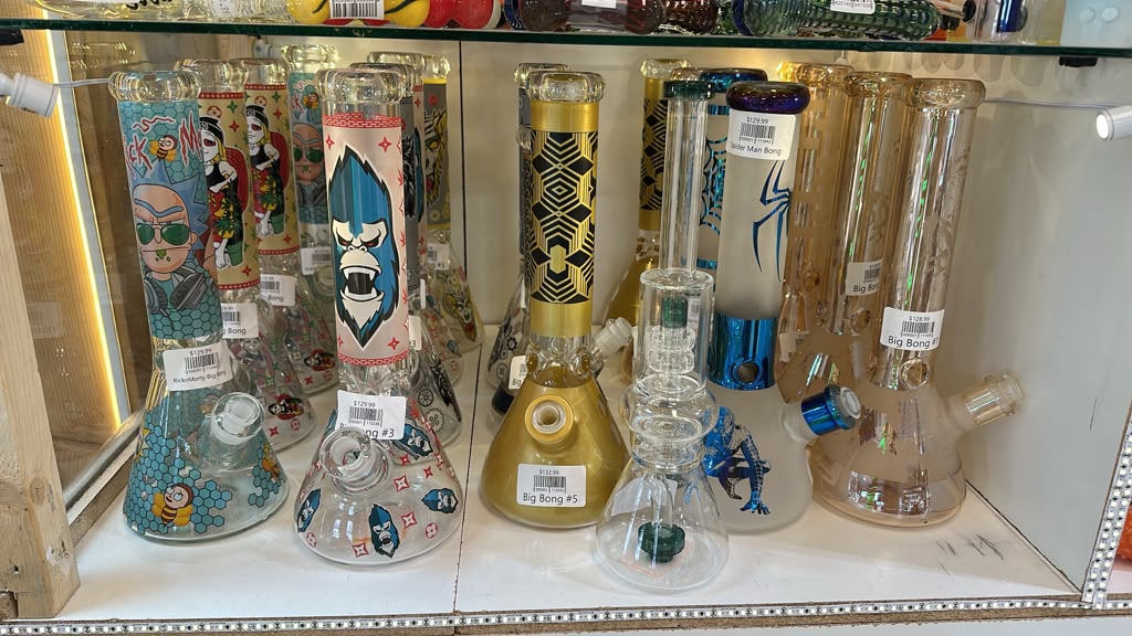 Nicotine Pouch Display